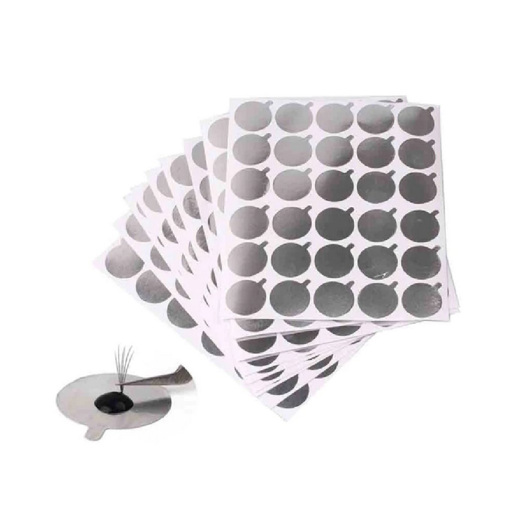 Strieborné nálepky predlžujúce retenciu lepidla